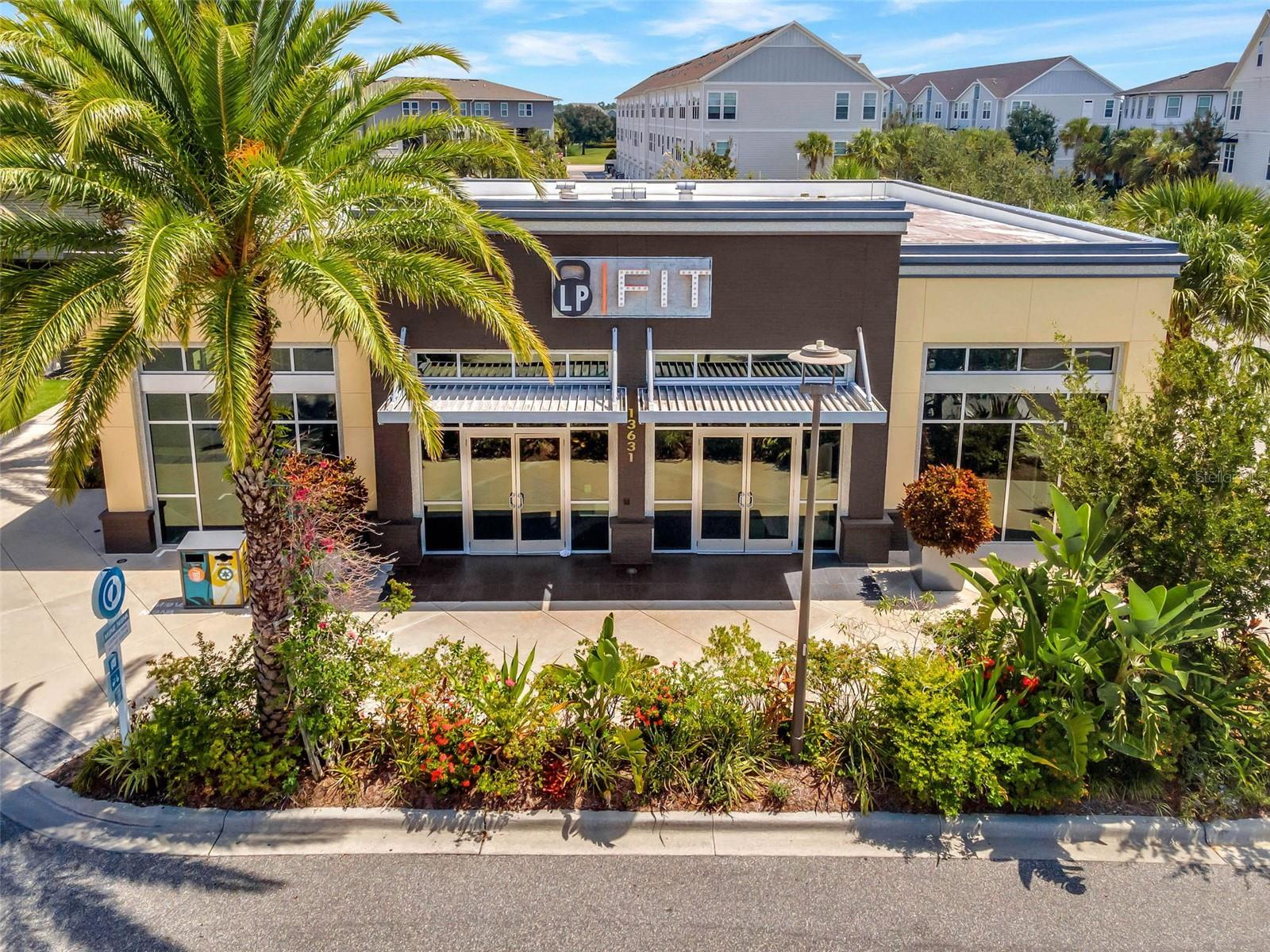Image 71 of 81 For 8360 Mistral Drive