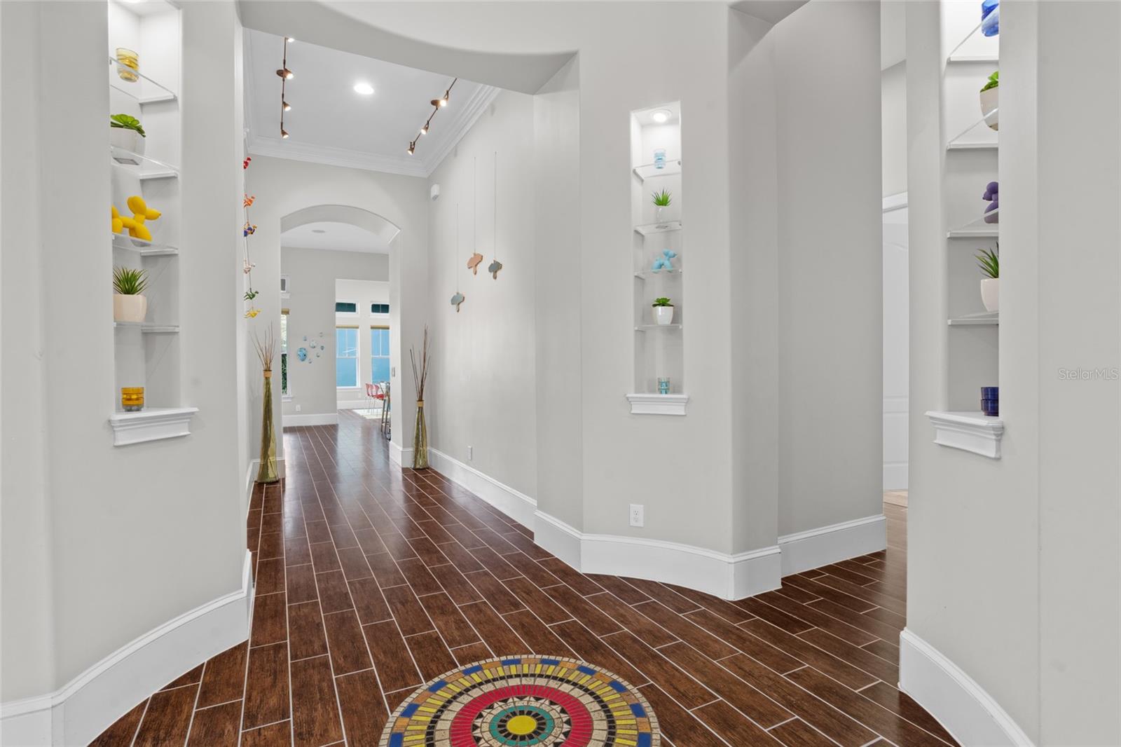 Image 9 of 81 For 8360 Mistral Drive