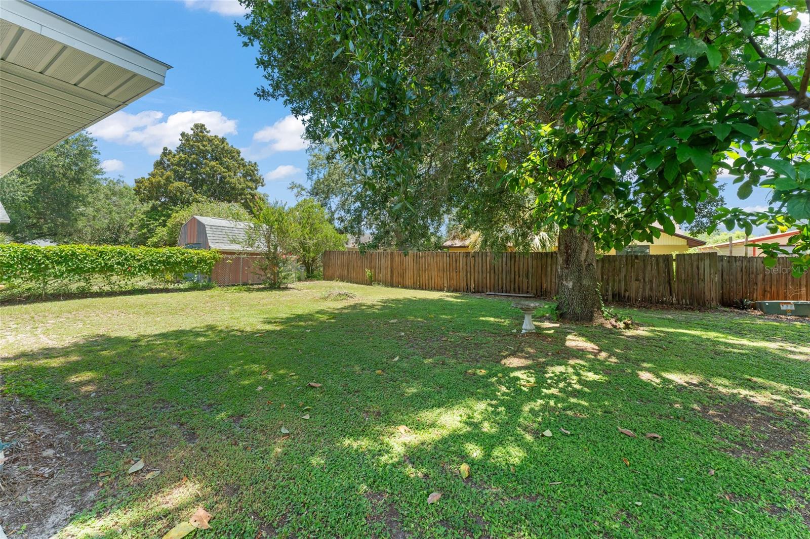 Image 28 of 34 For 17 Rosewood Drive