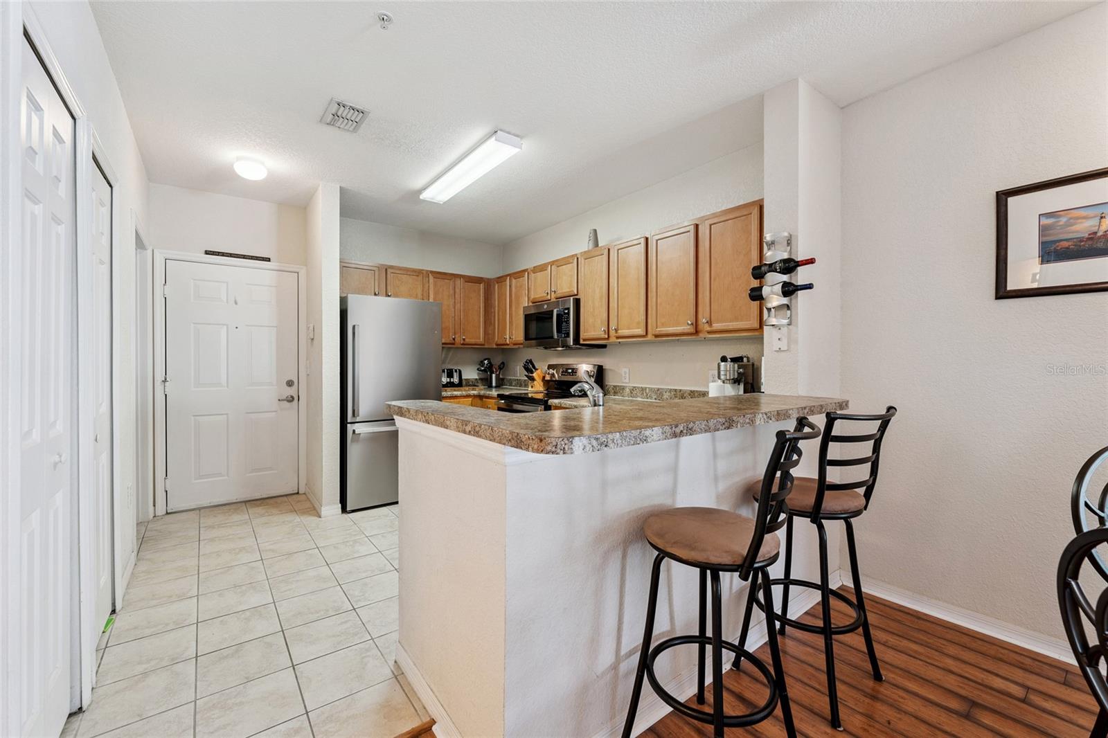 Image 6 of 15 For 5550 Michigan Street 2206
