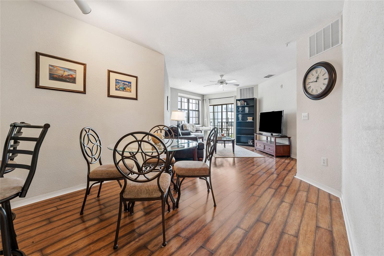 Image 7 of 15 For 5550 Michigan Street 2206