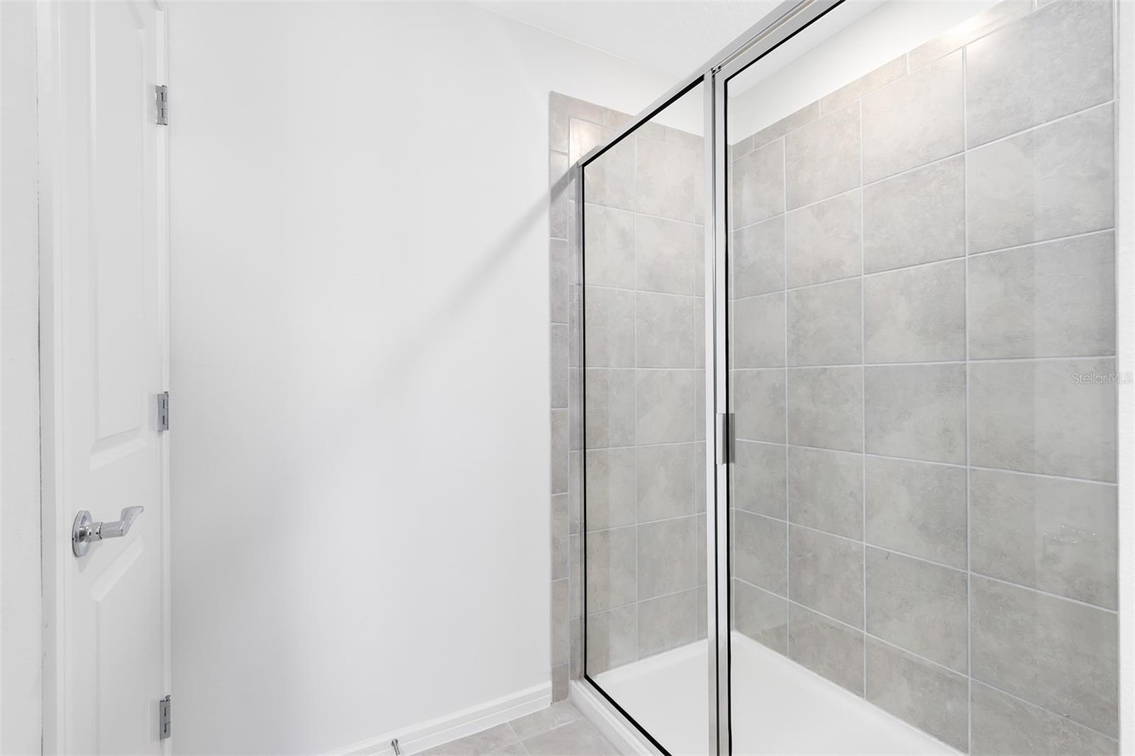 Image 16 of 21 For 2304 Southbury Drive