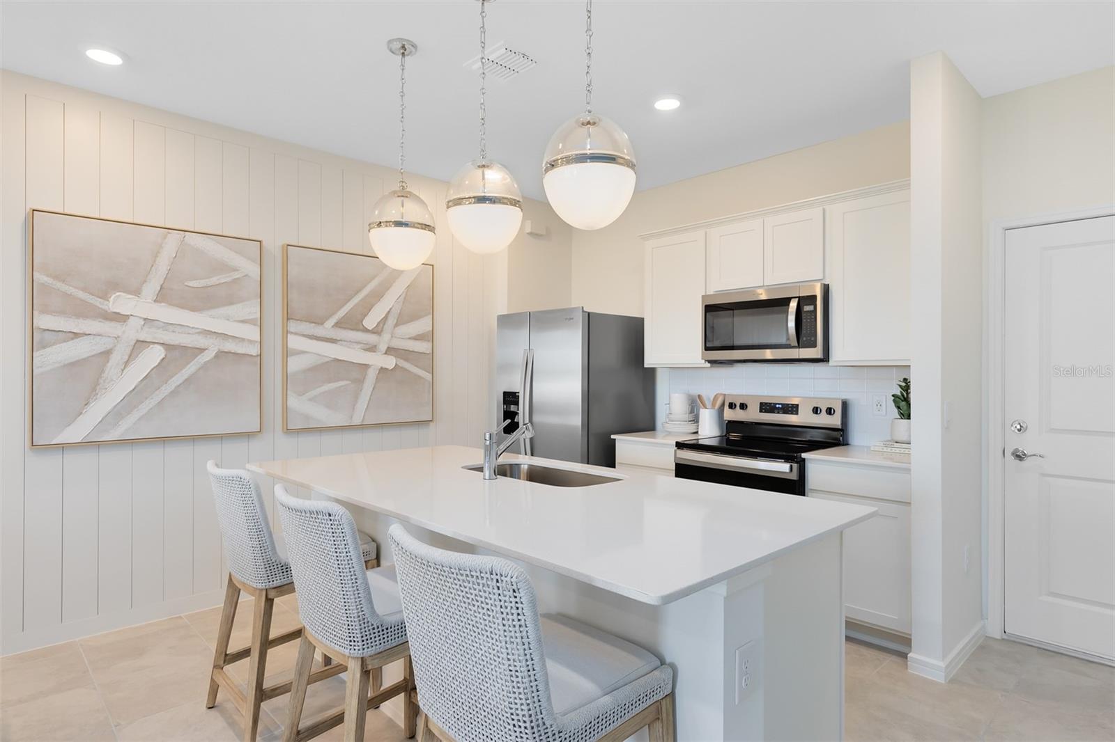 Image 5 of 21 For 2304 Southbury Drive