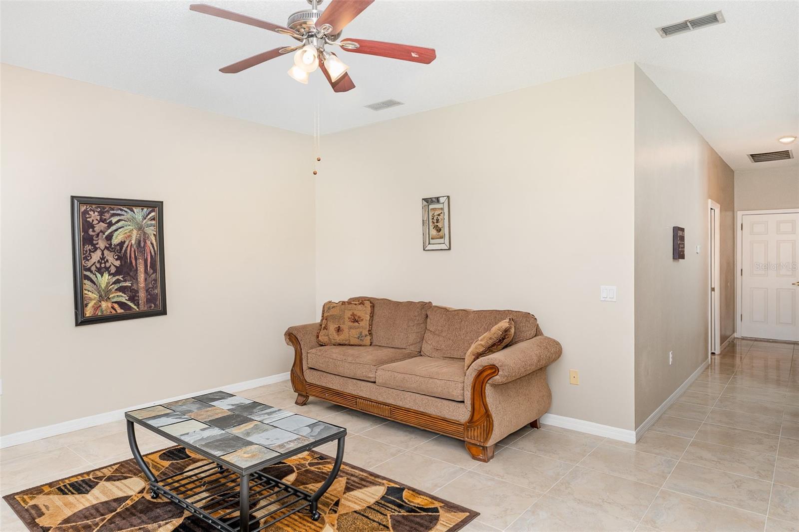 Image 14 of 36 For 462 Peppermill Circle