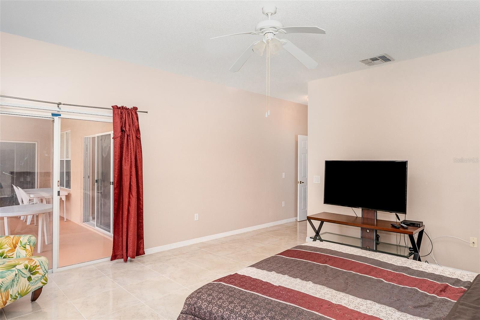 Image 17 of 36 For 462 Peppermill Circle