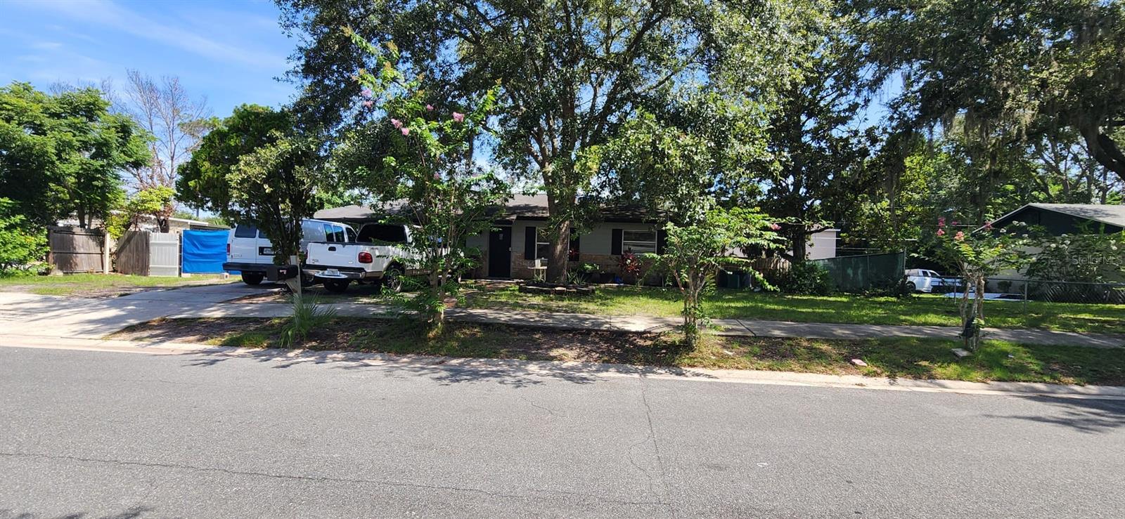 Image 2 of 14 For 611 Lilac Road