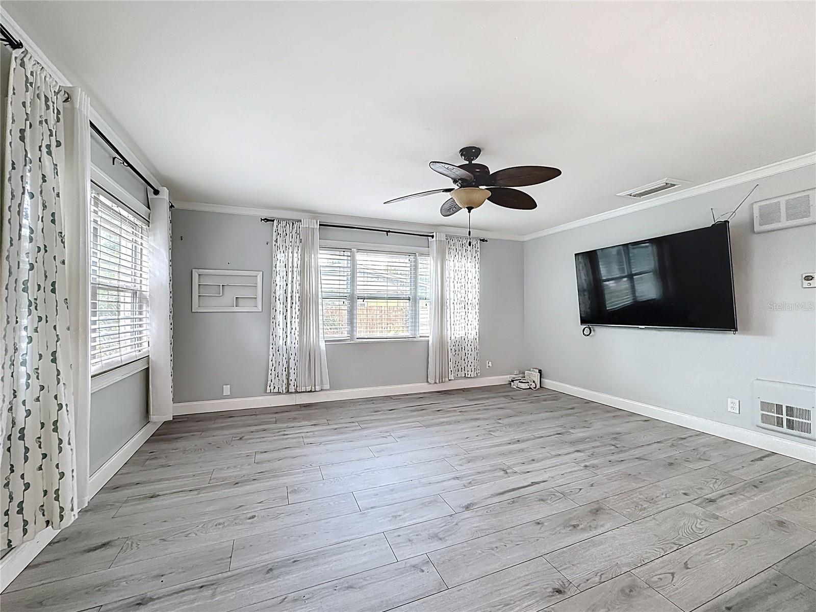 Image 16 of 57 For 230 Embrey Drive