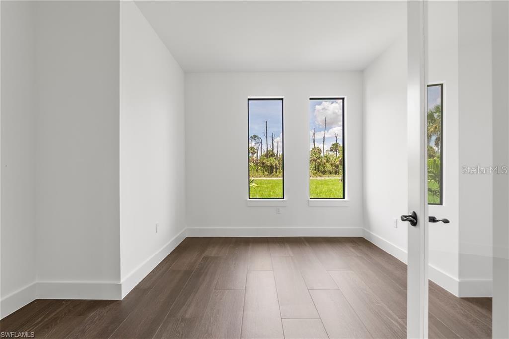 Image 12 of 29 For 3473 14th Avenue Se