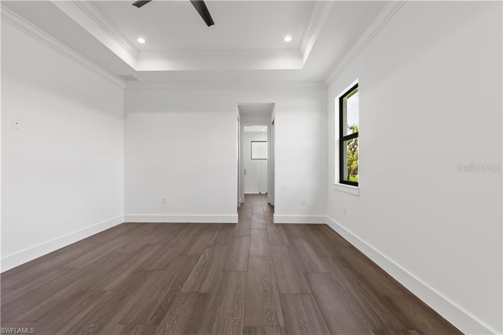 Image 15 of 29 For 3473 14th Avenue Se