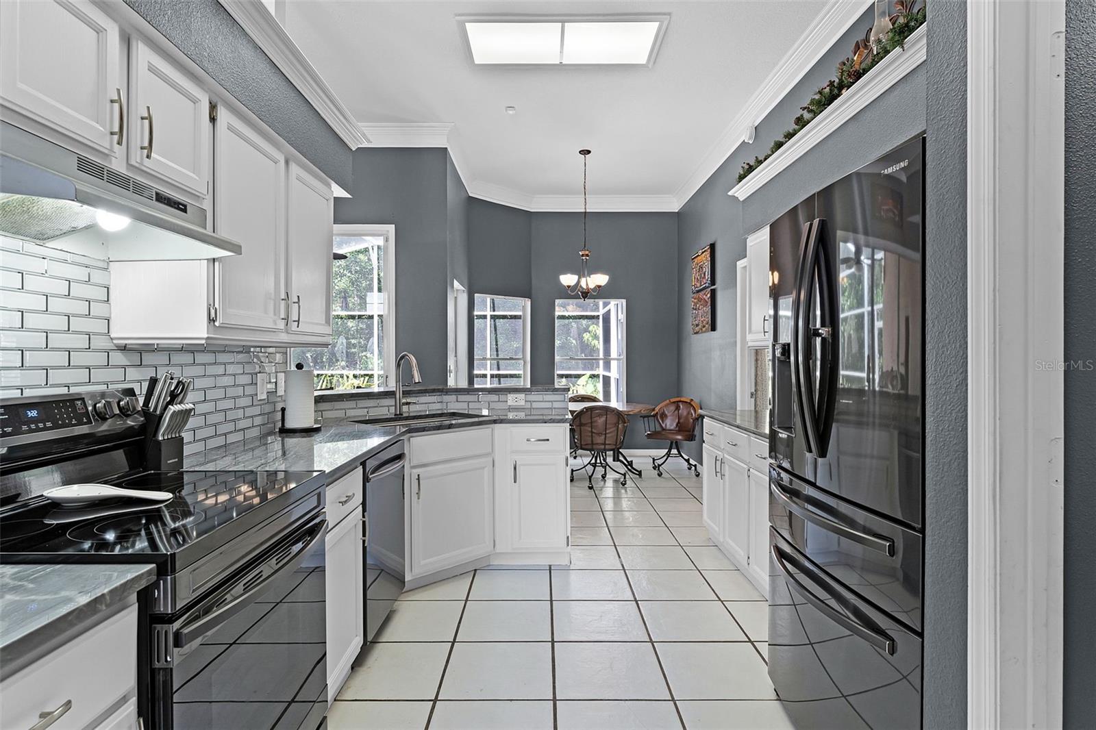 Image 13 of 70 For 1390 Twin Rivers Boulevard