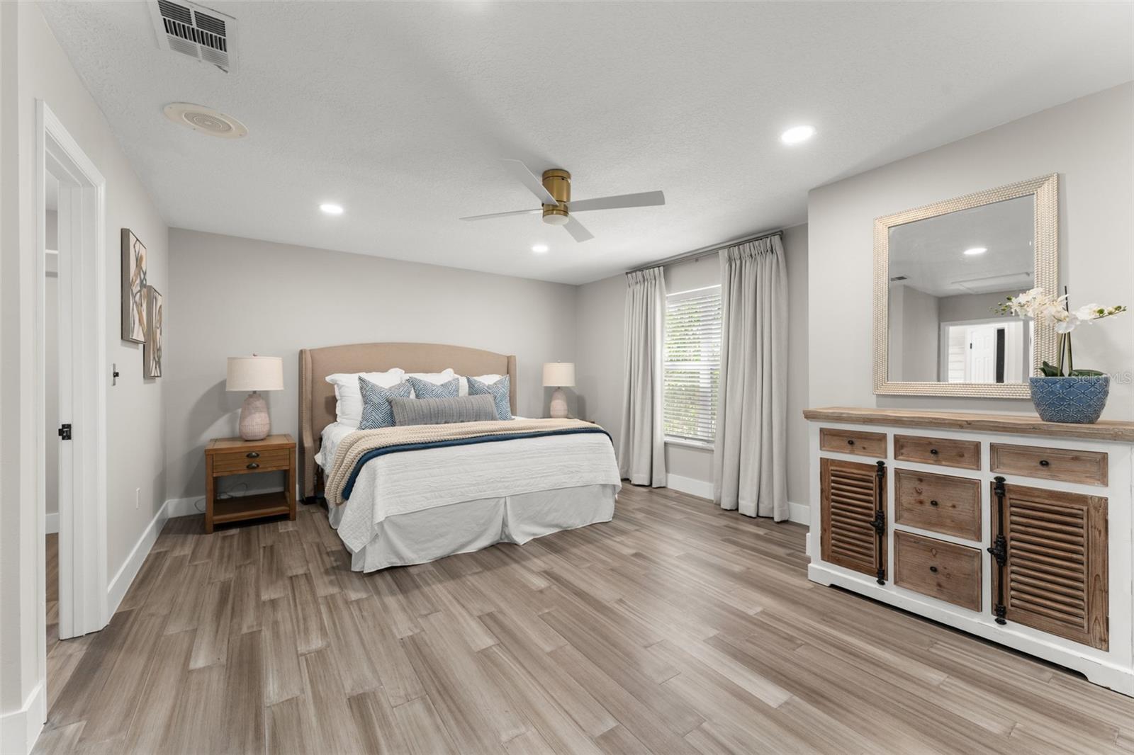Image 37 of 65 For 109 12th Avenue