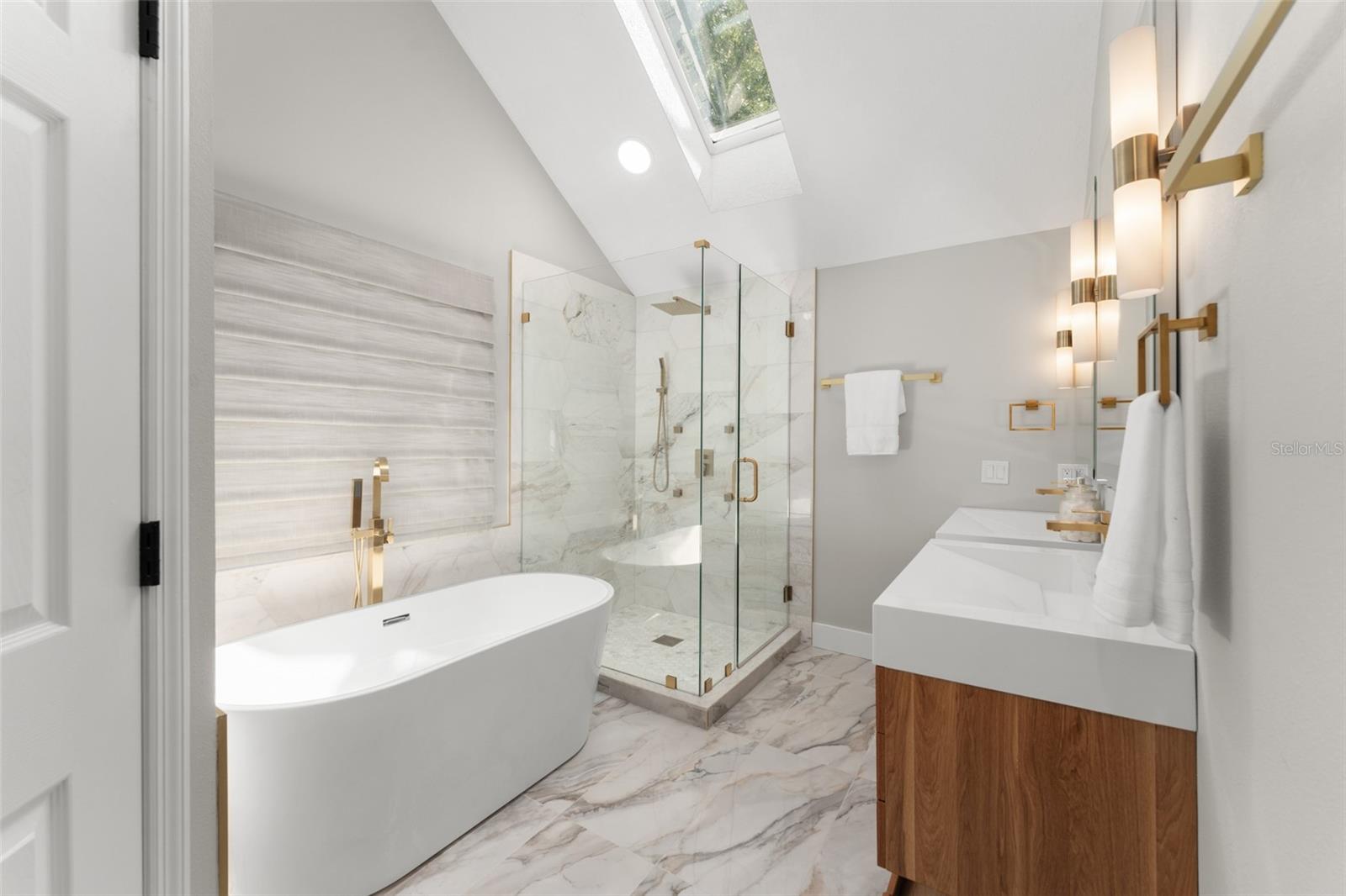 Image 41 of 65 For 109 12th Avenue