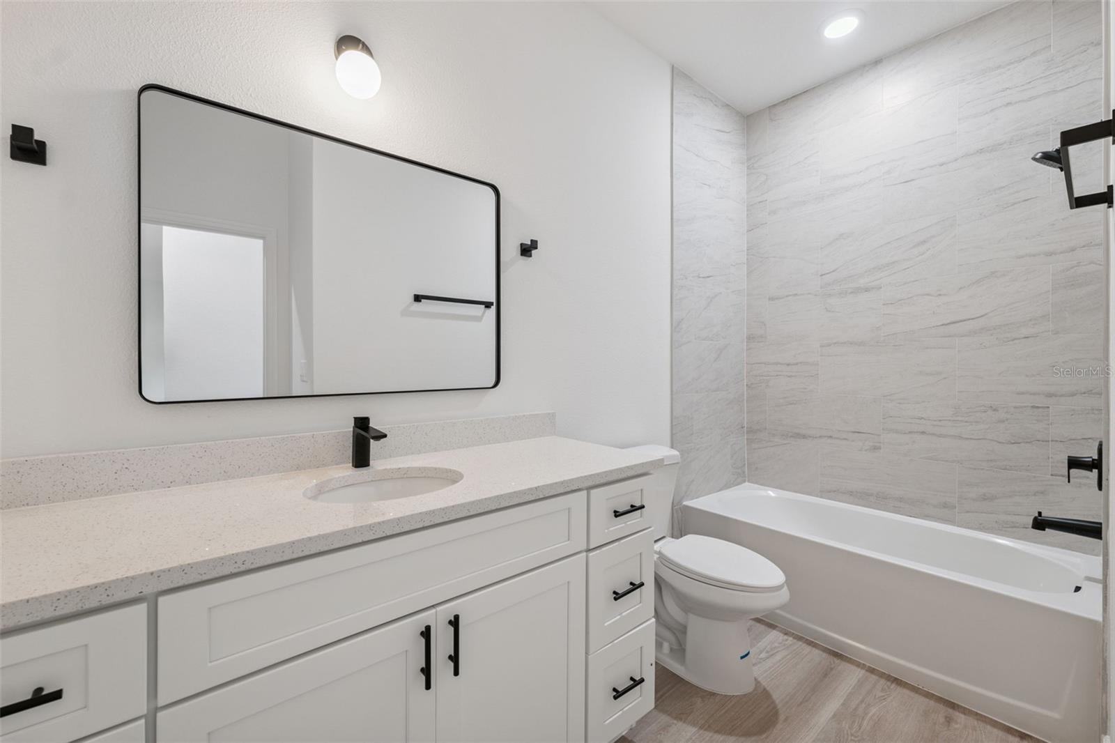 Image 26 of 41 For 16619 25th Court