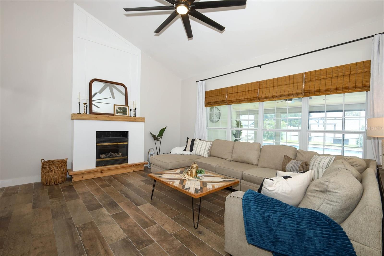 Image 11 of 62 For 9213 Sutter Court