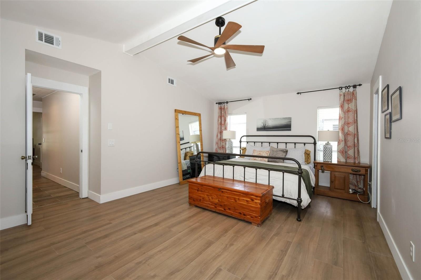 Image 22 of 62 For 9213 Sutter Court