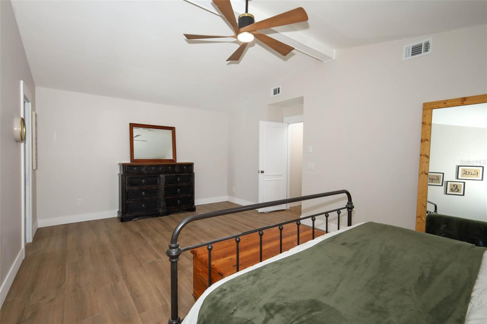Image 23 of 62 For 9213 Sutter Court