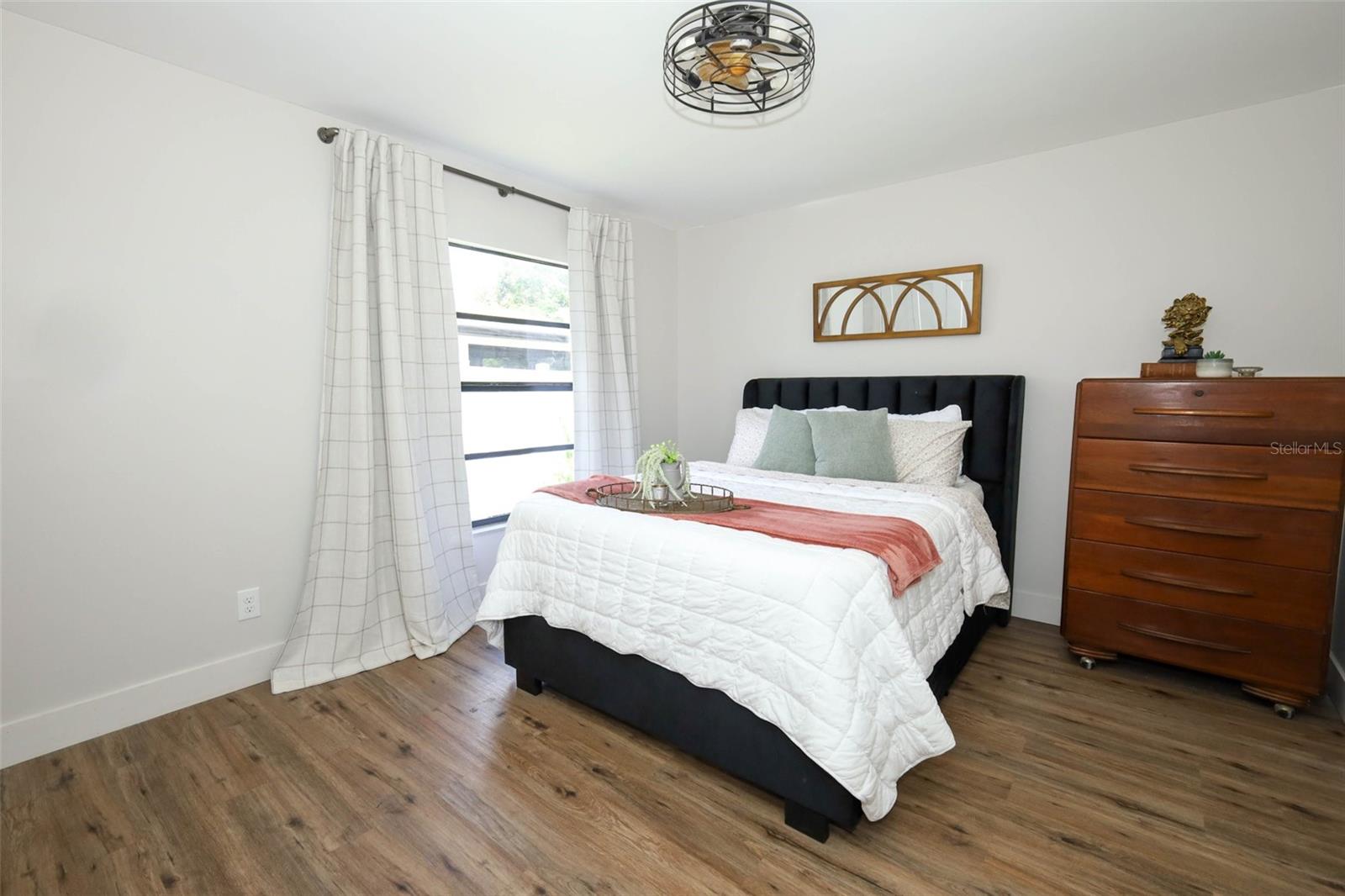 Image 37 of 62 For 9213 Sutter Court