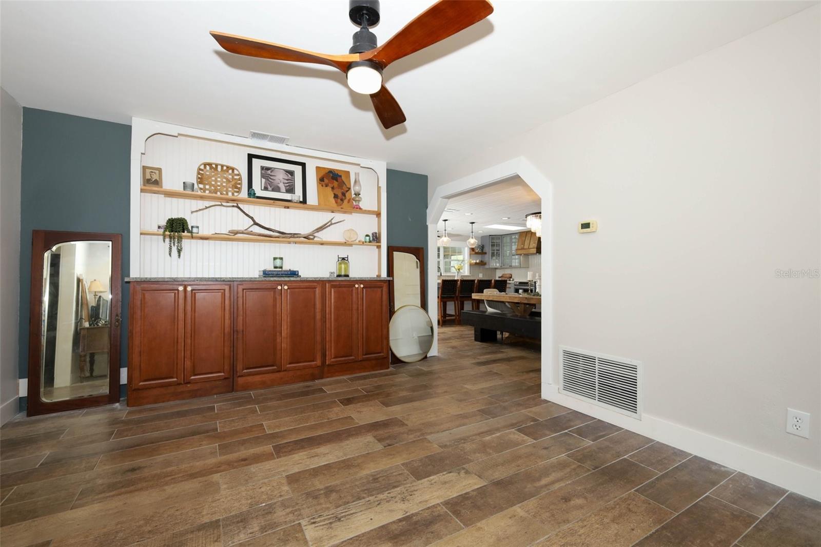 Image 8 of 62 For 9213 Sutter Court