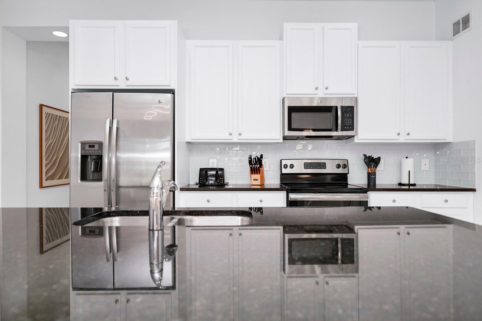 Image 6 of 30 For 302 Captiva Drive