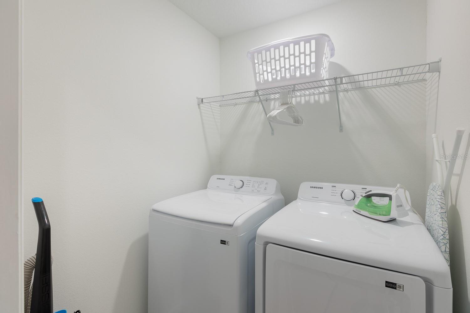 Listing photo id 26 for 1030 Plantation Lane