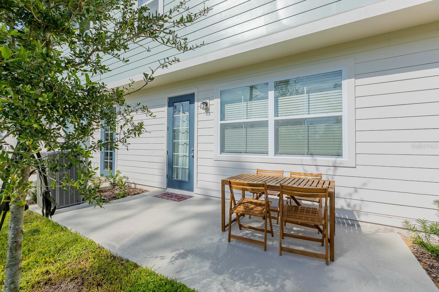 Listing photo id 39 for 1030 Plantation Lane