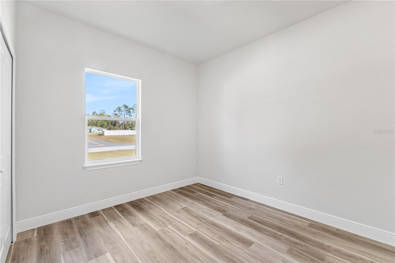 Image 21 of 47 For 14980 60th Terrace