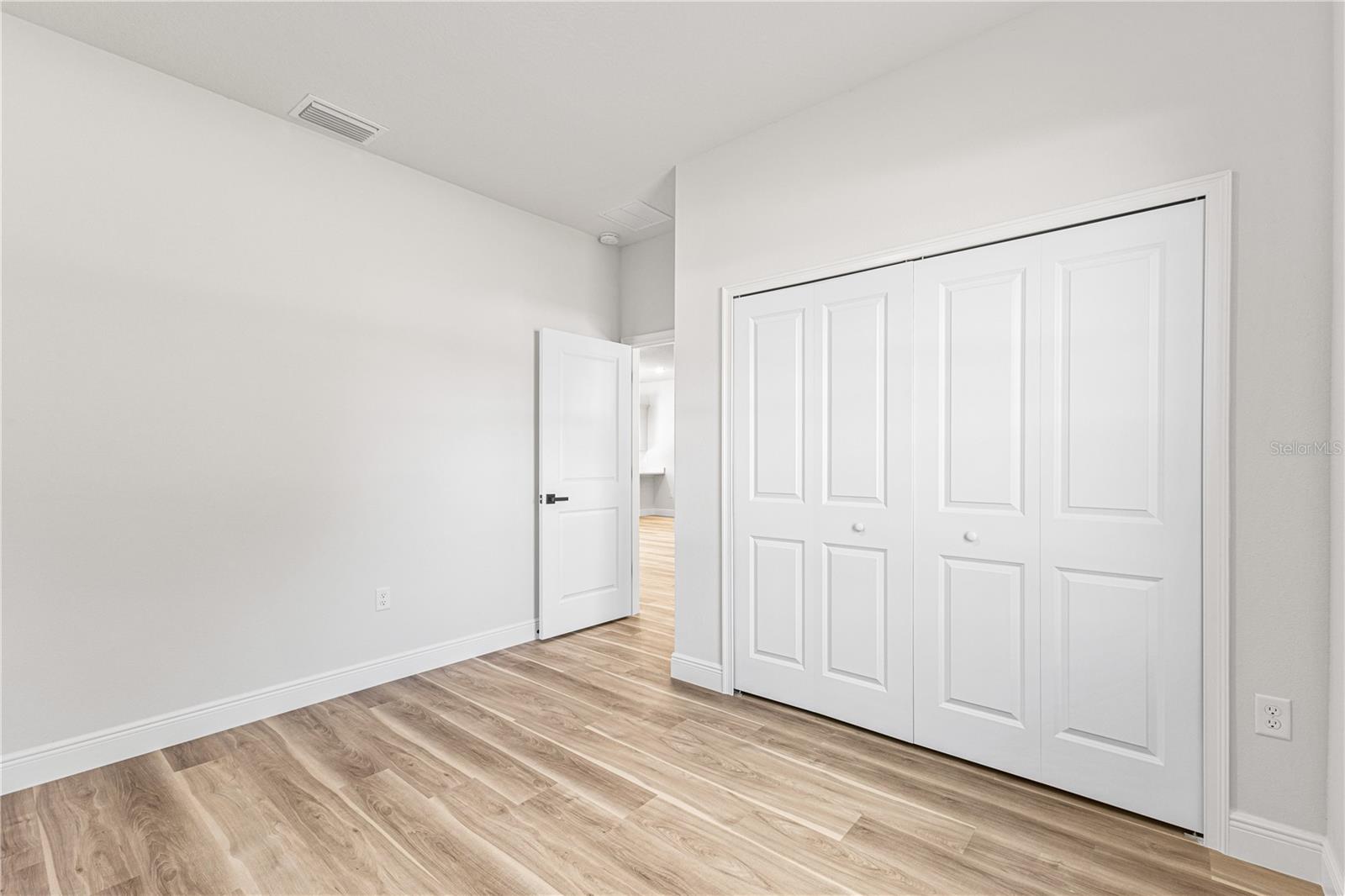 Image 22 of 47 For 14980 60th Terrace