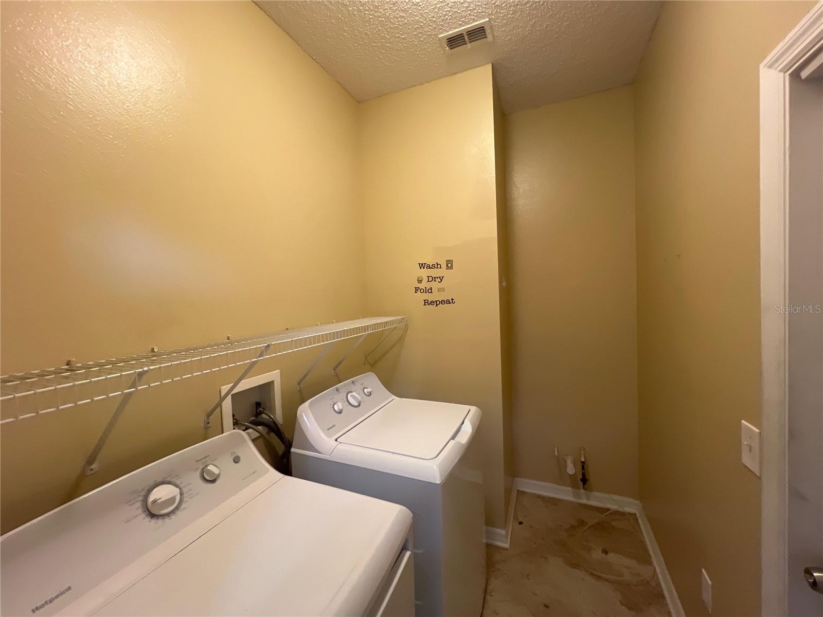 Image 20 of 21 For 308 Big Sioux Lane