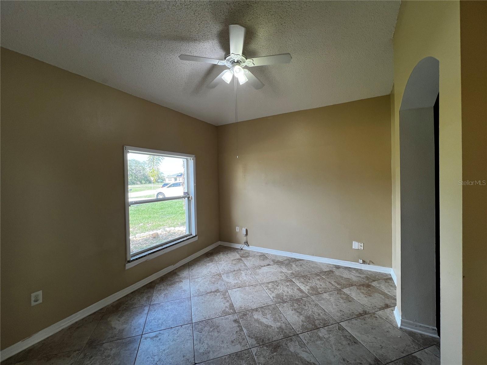 Image 3 of 21 For 308 Big Sioux Lane