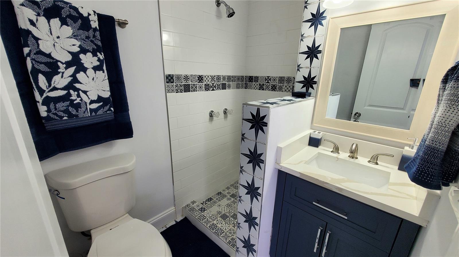 Image 19 of 19 For 6 Hopkins Street