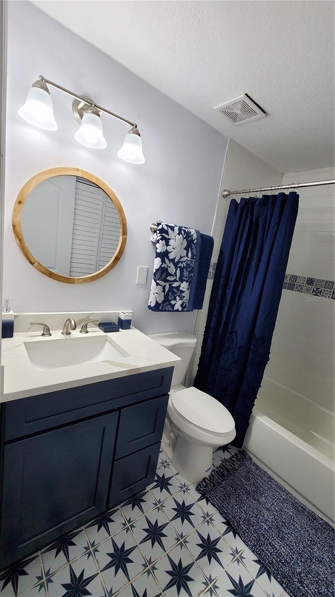 Image 7 of 19 For 6 Hopkins Street