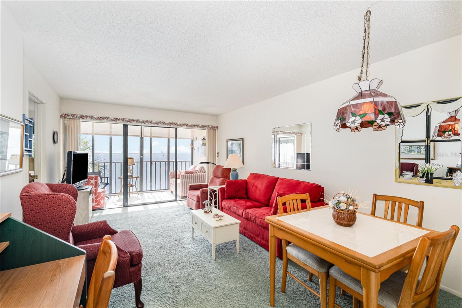 Image 3 of 23 For 2467 Washington Avenue 303b