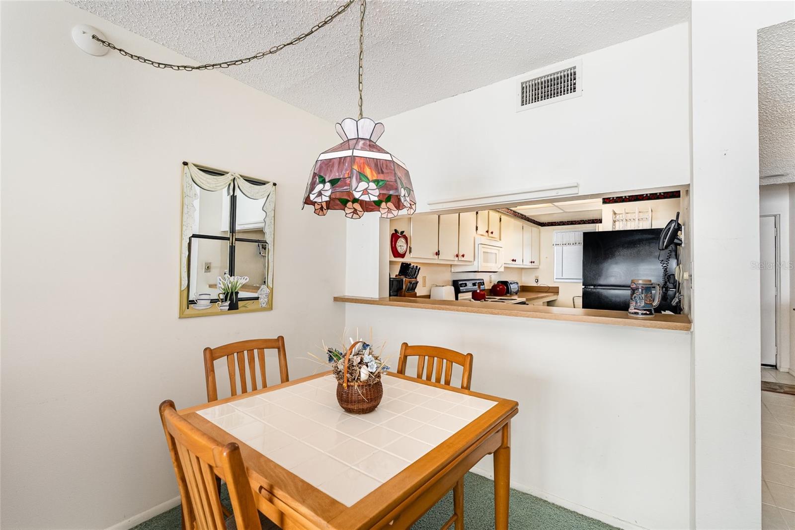 Image 5 of 23 For 2467 Washington Avenue 303b