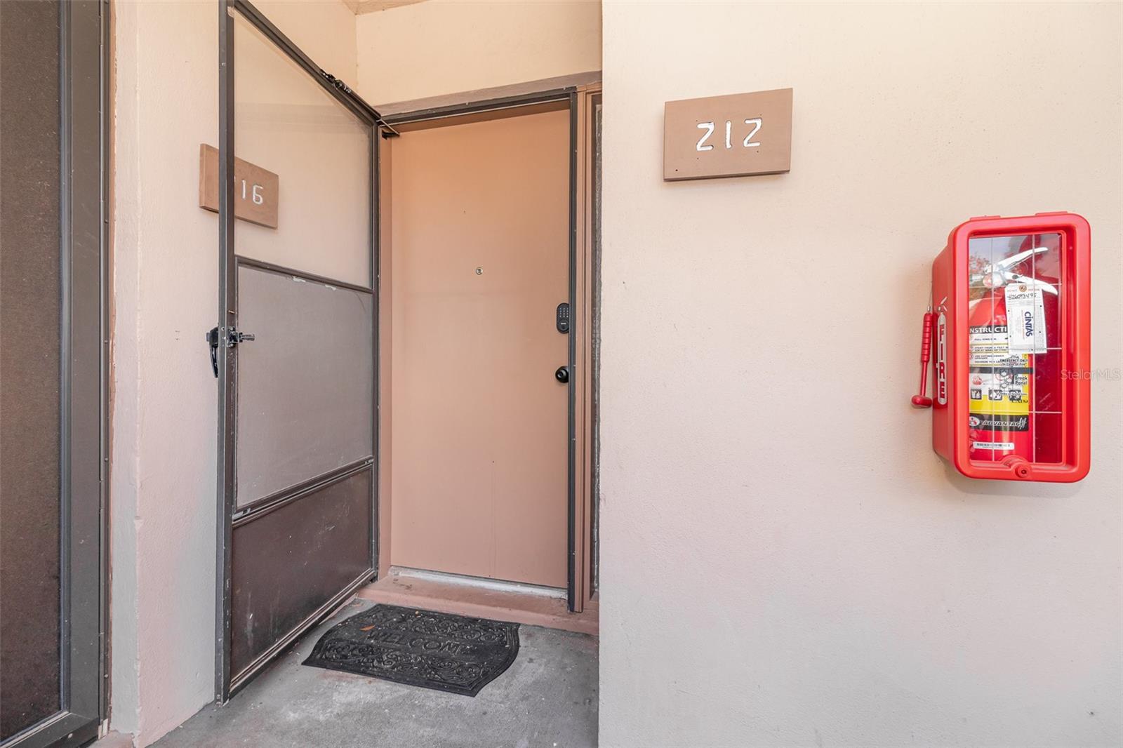 Image 16 of 26 For 212 Orienta Point Street 212