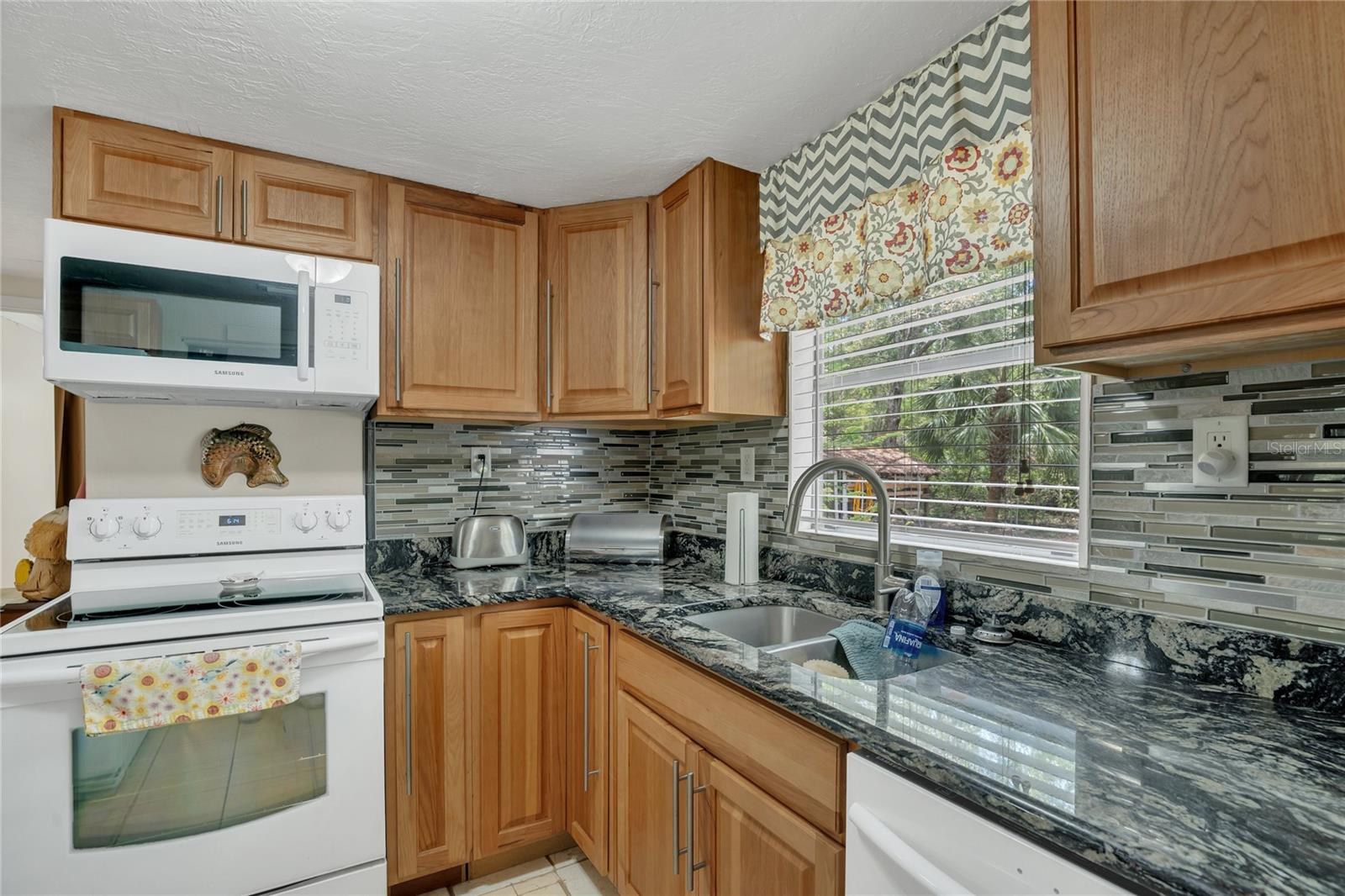 Image 8 of 33 For 2326 Getford Road