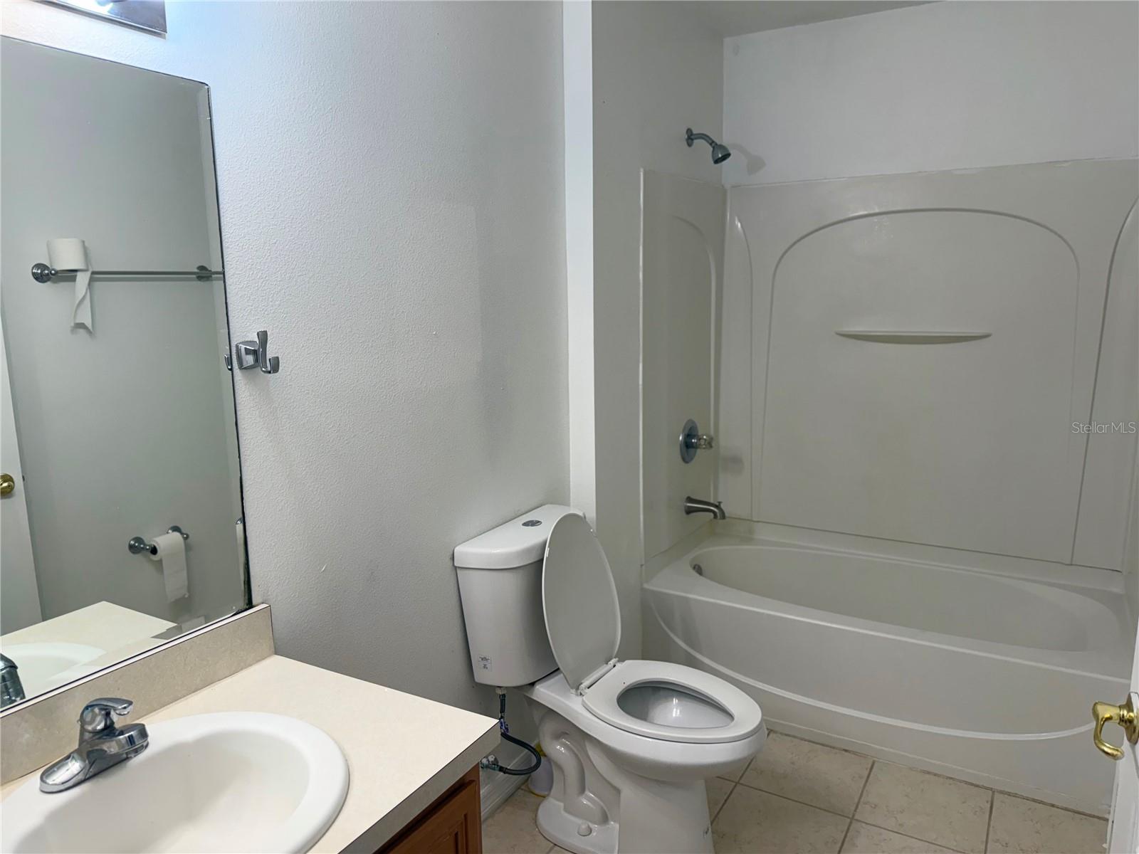 Image 18 of 38 For 1037 Berkeley Drive