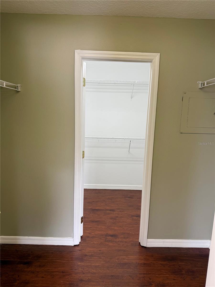 Image 23 of 38 For 1037 Berkeley Drive