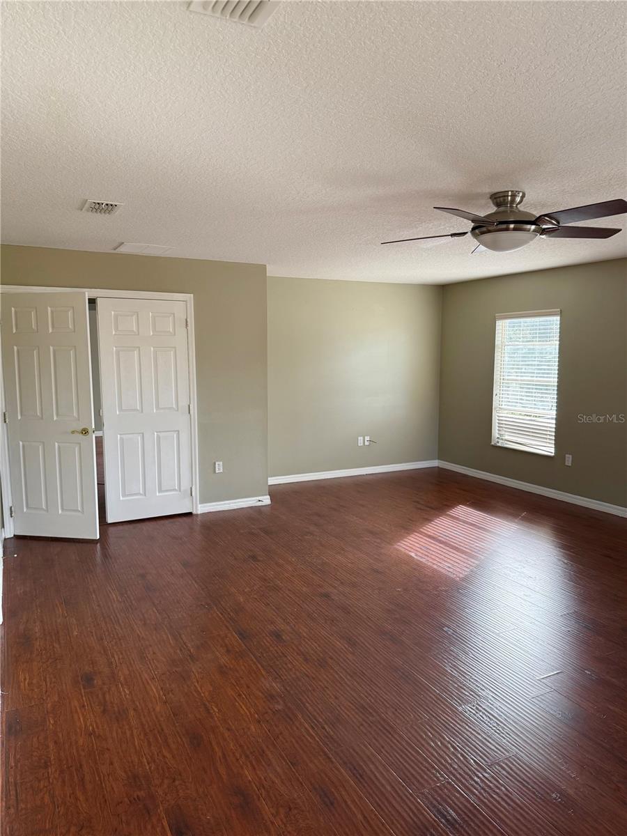 Image 26 of 38 For 1037 Berkeley Drive