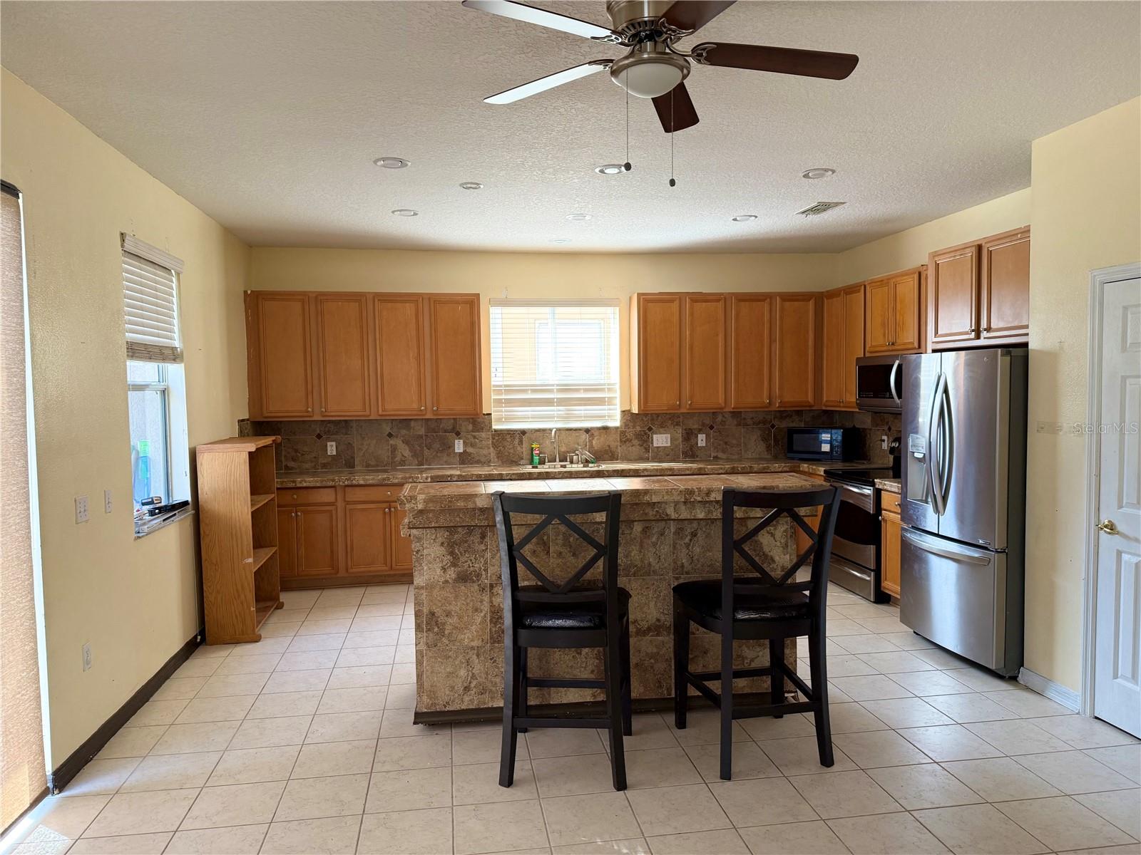 Image 7 of 38 For 1037 Berkeley Drive