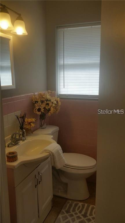 Image 12 of 13 For 2114 Stanley Street