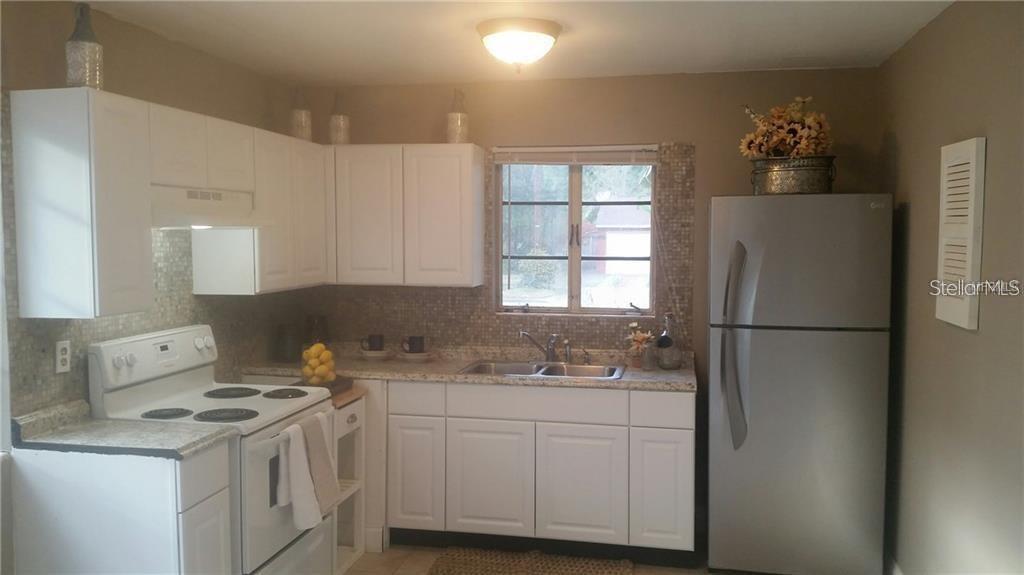 Image 4 of 13 For 2114 Stanley Street