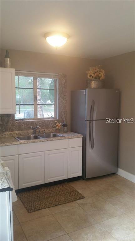 Image 6 of 13 For 2114 Stanley Street
