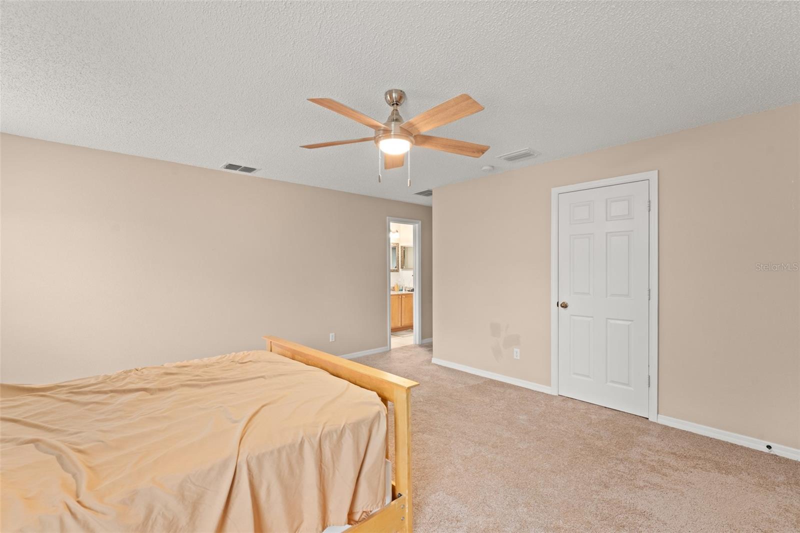 Image 13 of 42 For 15114 Waterford Chase Parkway