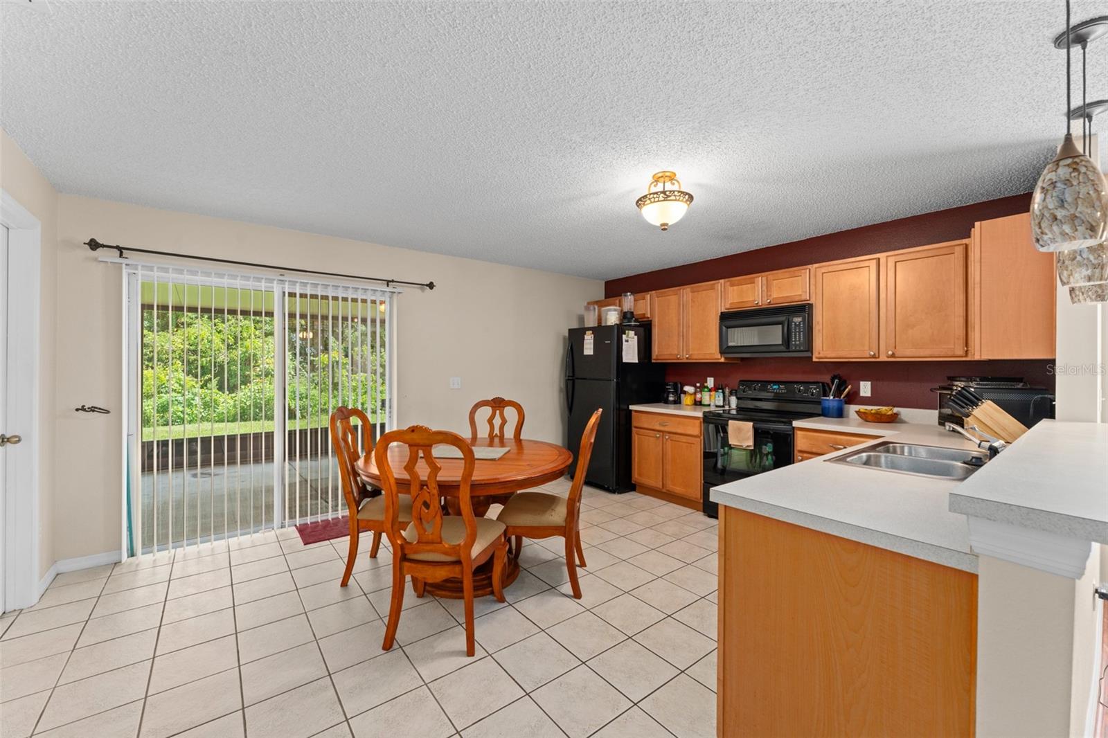 Image 18 of 42 For 15114 Waterford Chase Parkway