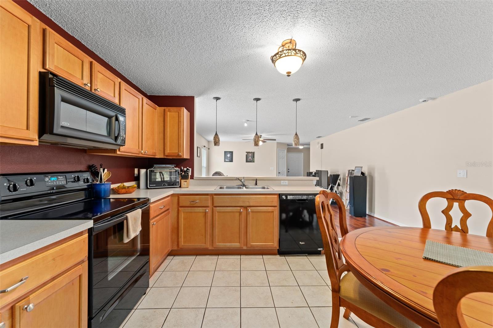 Image 21 of 42 For 15114 Waterford Chase Parkway