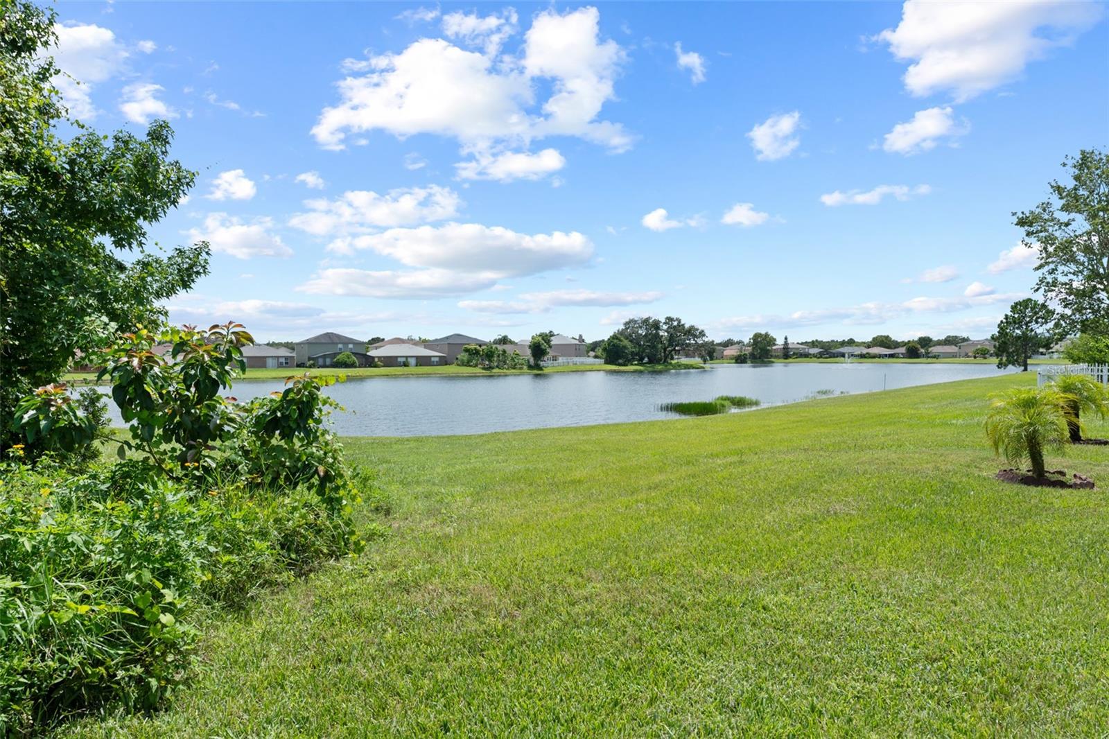 Image 31 of 42 For 15114 Waterford Chase Parkway