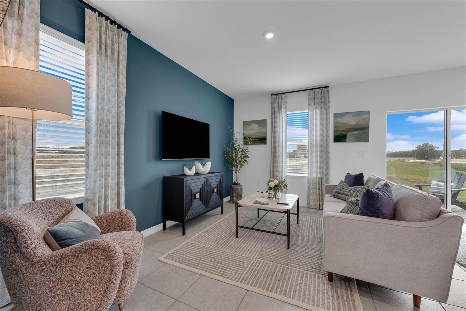 Image 3 of 40 For 1511 Fan Palm Drive