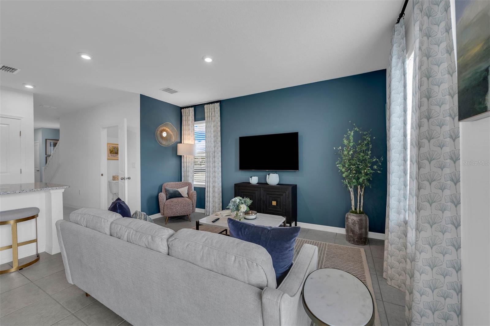 Image 4 of 40 For 1511 Fan Palm Drive