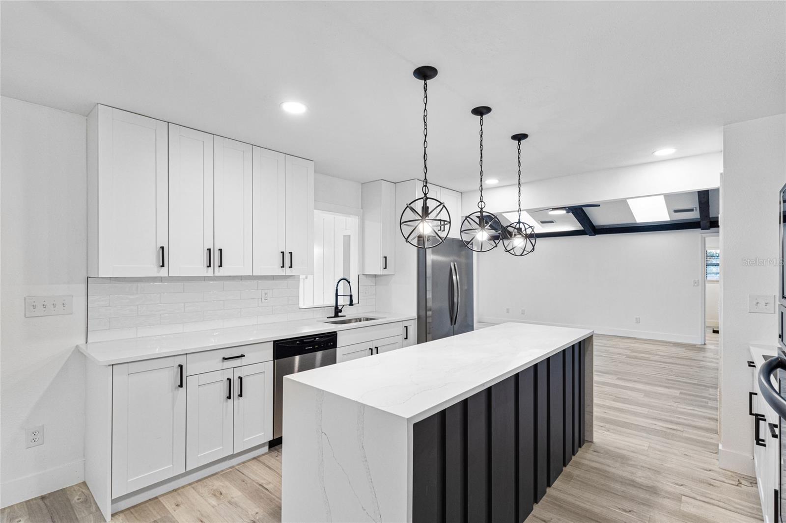 Image 15 of 45 For 4890 Yew Court