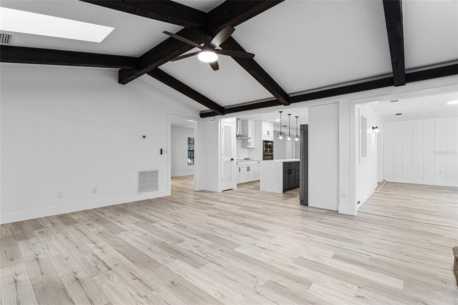 Image 23 of 45 For 4890 Yew Court